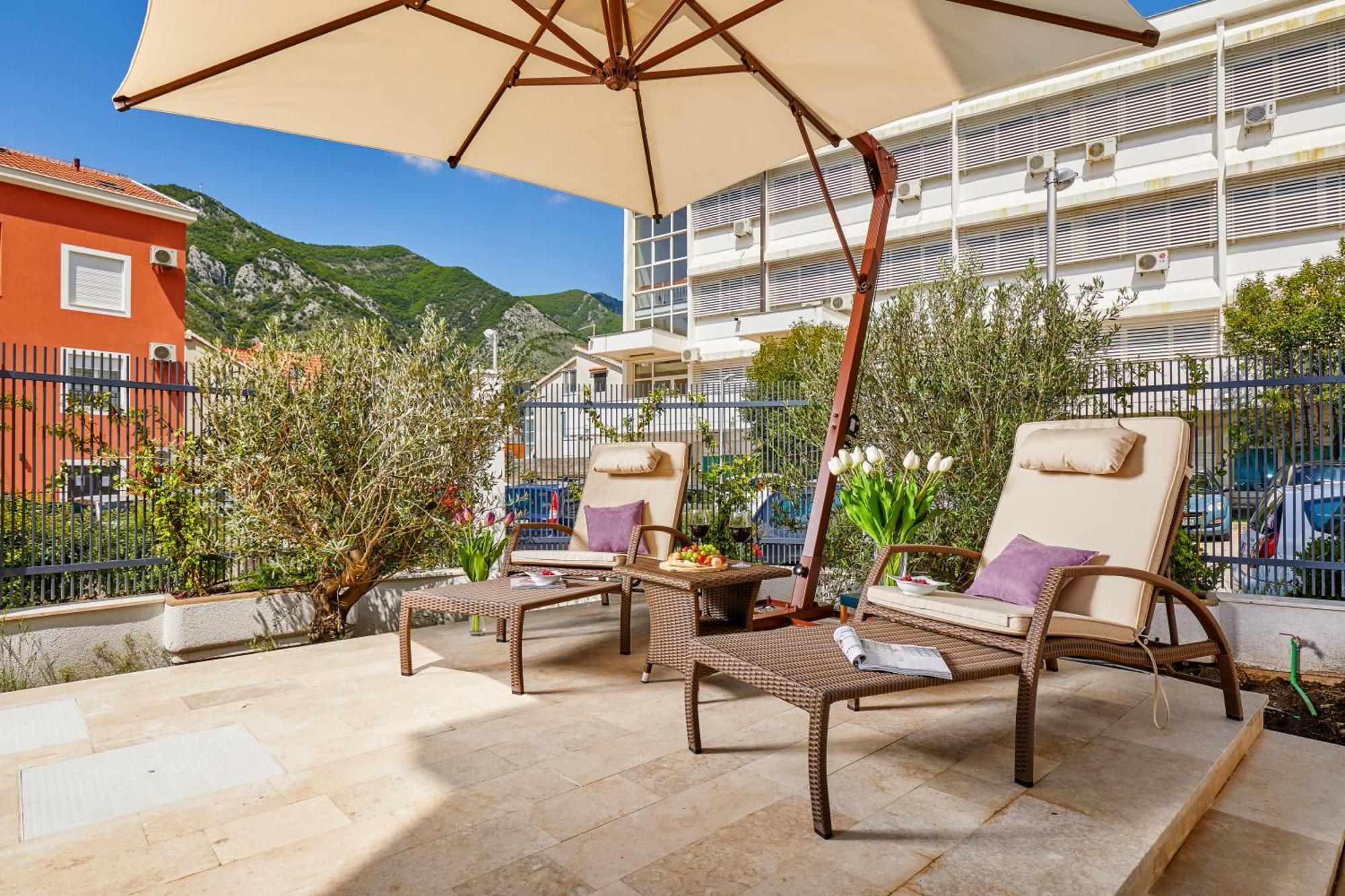 Maison W Kotor Buitenkant foto
