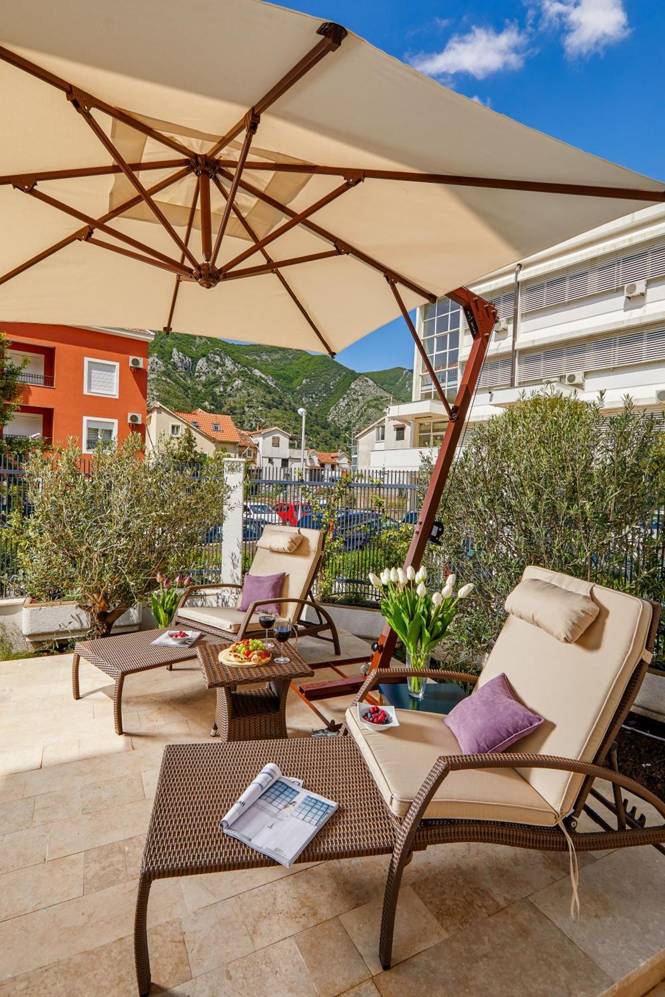 Maison W Kotor Buitenkant foto